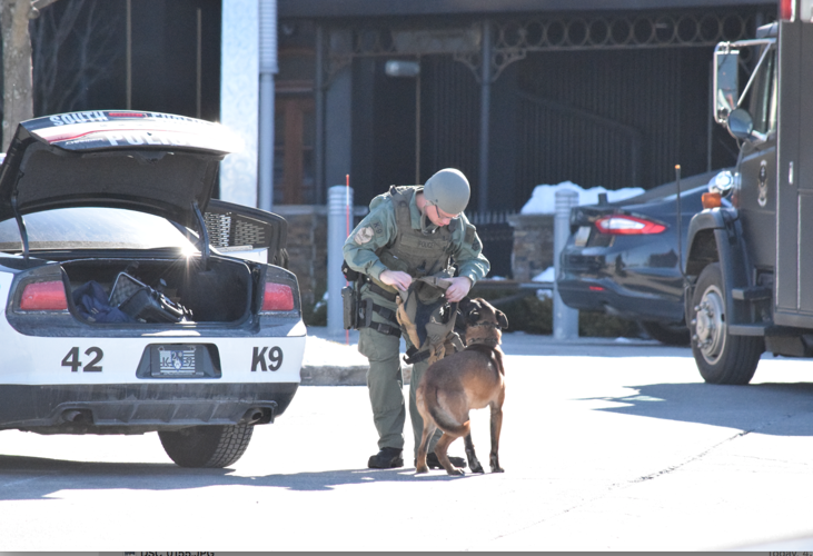 Shooting prompts lockdown at Beachwood Mall 