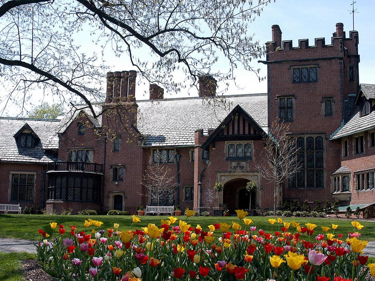 Stan Hywet Hall Gardens Hosts Annual Gala Aug 20 Briefs Clevelandjewishnews Com