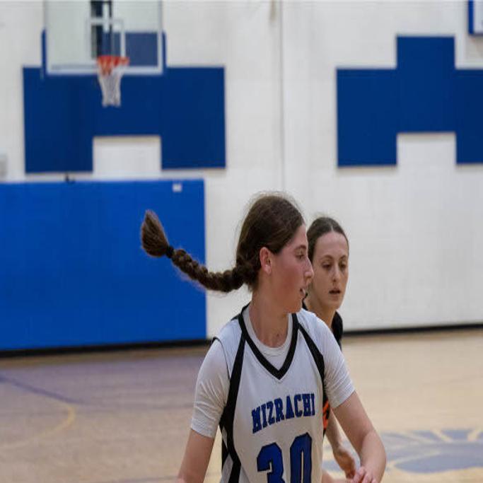 Izzy Wilbur | Fuchs Mizrachi School | Basketball | Player Of The Week |  clevelandjewishnews.com