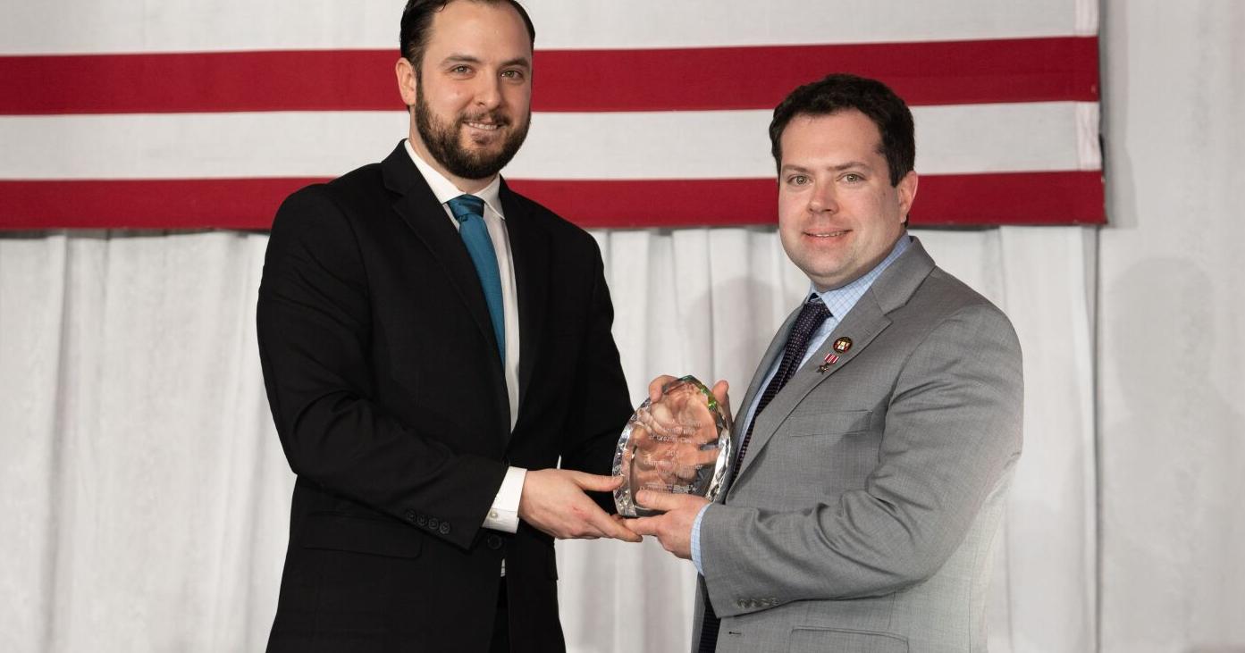 Cohen, United Way honored for veterans program - Vimarsana News