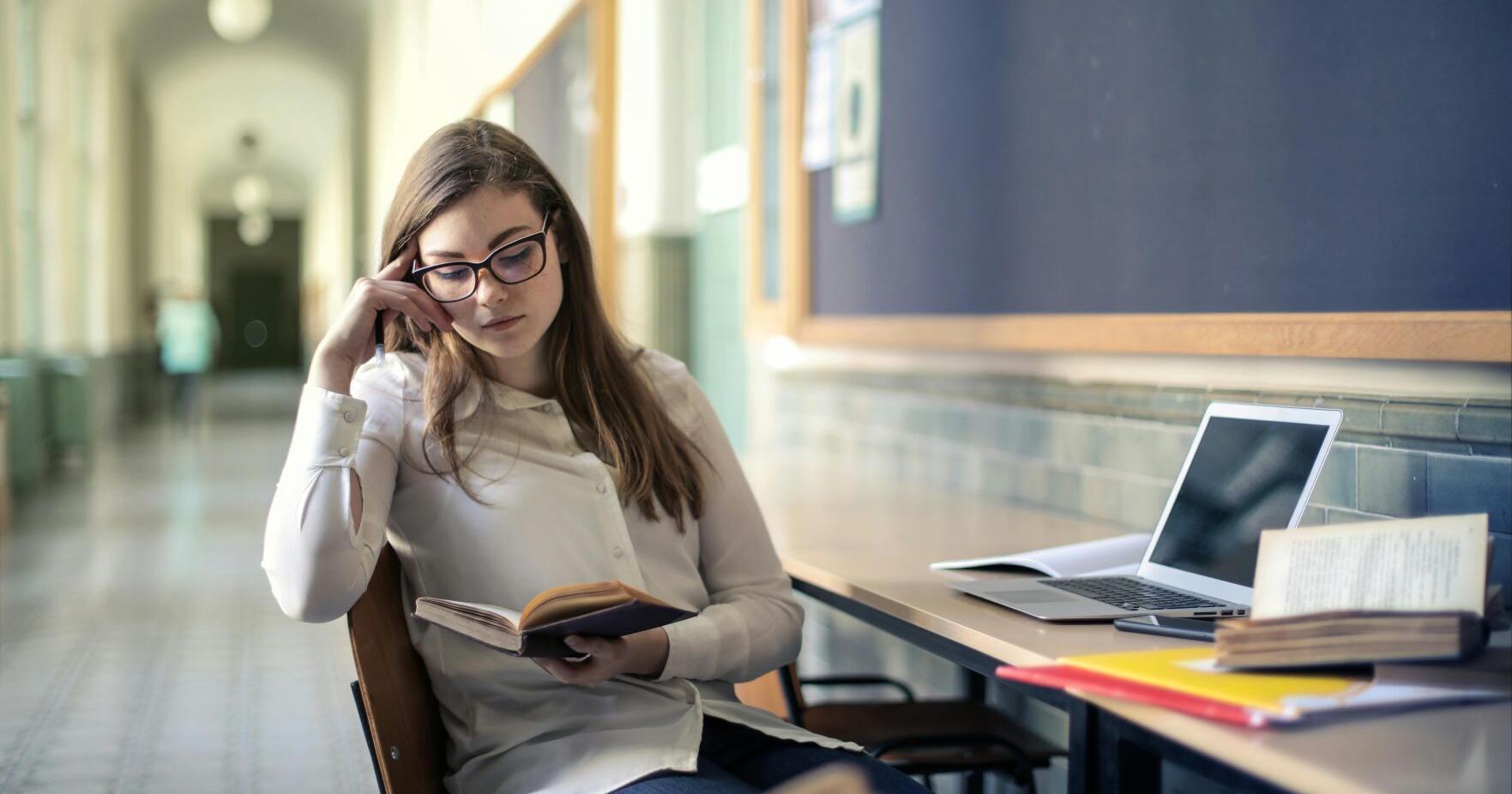 Experts offer tips on importance of college preparation - Vimarsana News