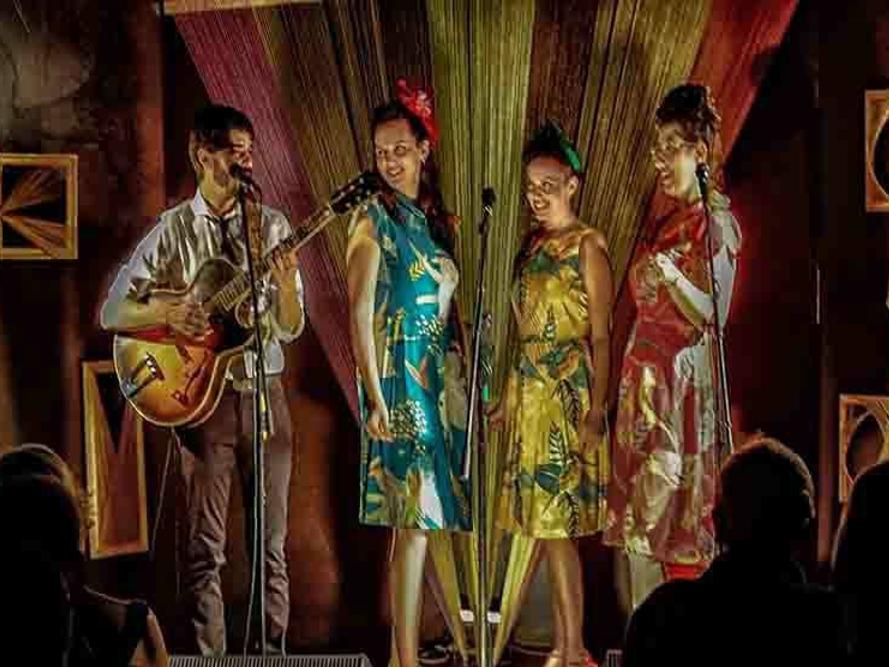 Israeli Swing Singers The Hazelnuts Come To Playhouse Square Music Clevelandjewishnews Com