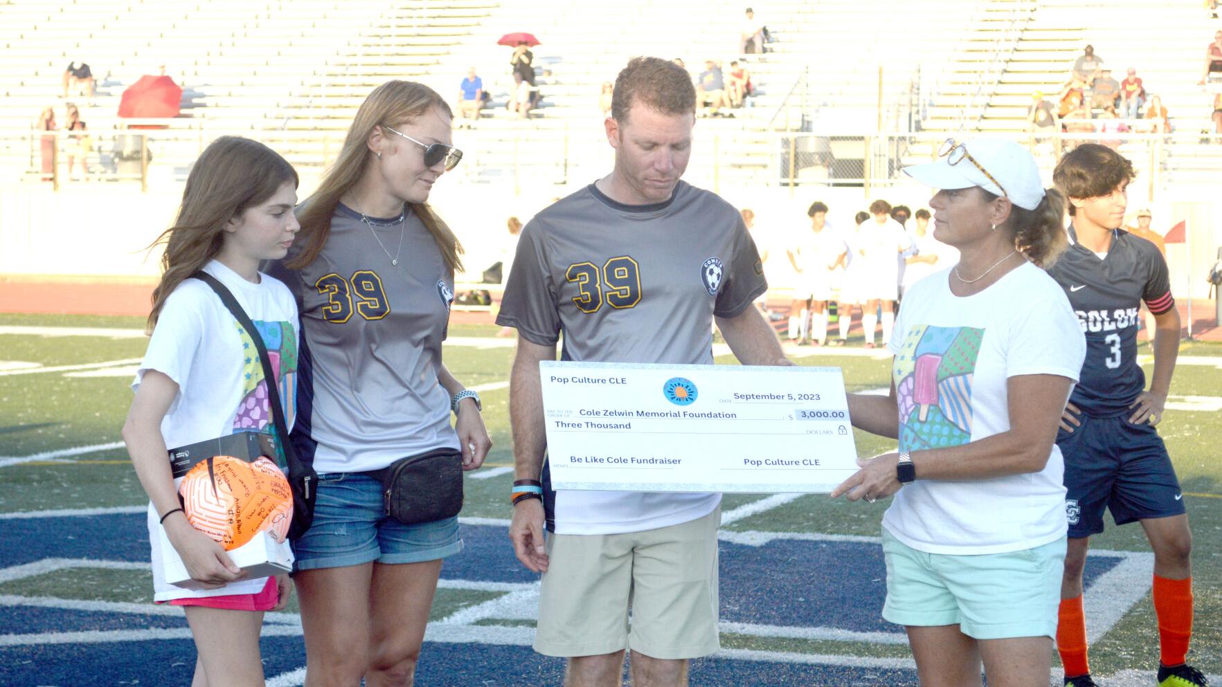 Community turns out to pay tribute to Cole Zelwin at Solon soccer games |  Local News | clevelandjewishnews.com