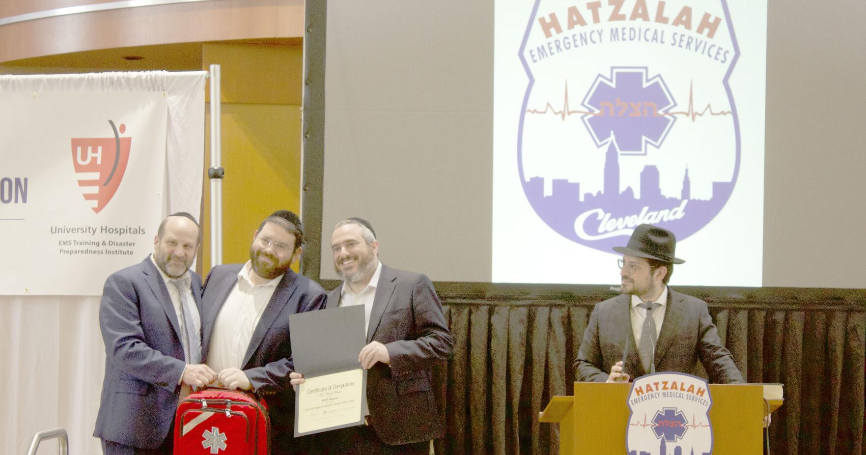 Cleveland Hatzalah graduates inaugural class of EMTs - Vimarsana News