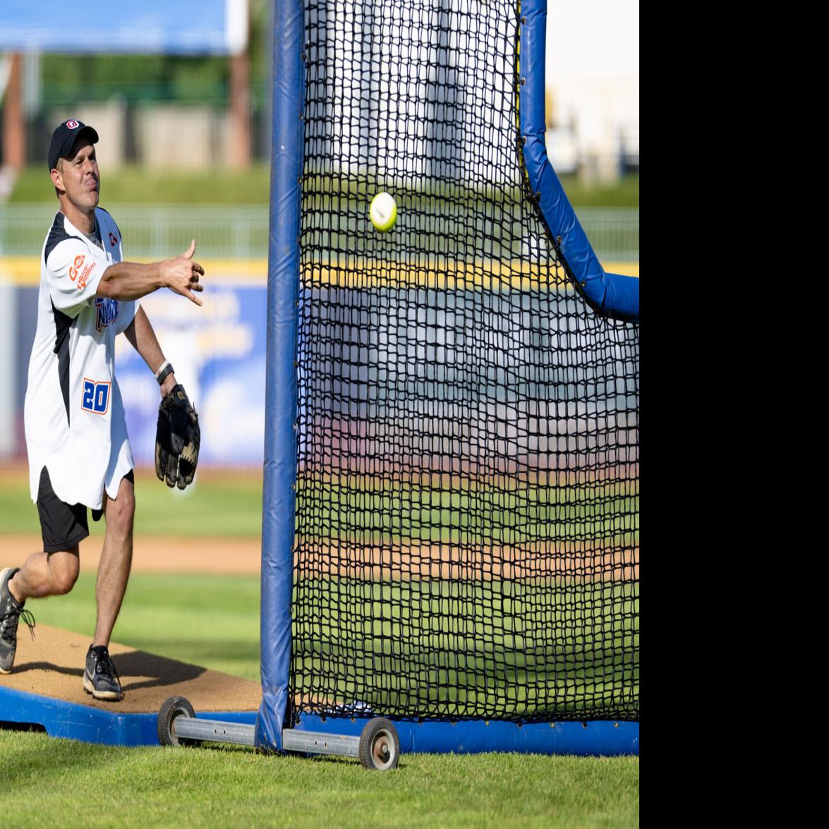 Solon man pitches in 'truly unbelievable' celebrity softball game