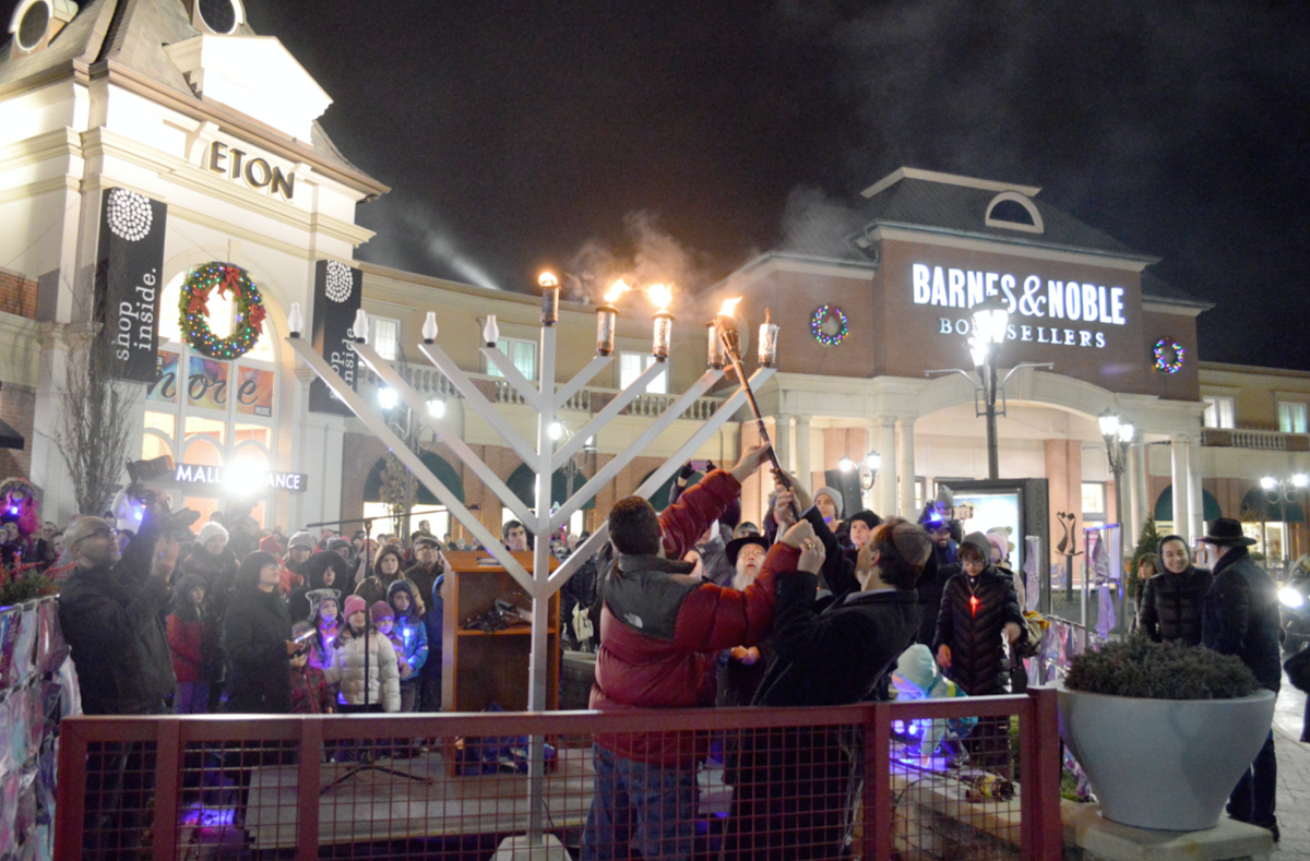 Eton Chagrin Boulevard Menorah Lighting Dec 27 Community
