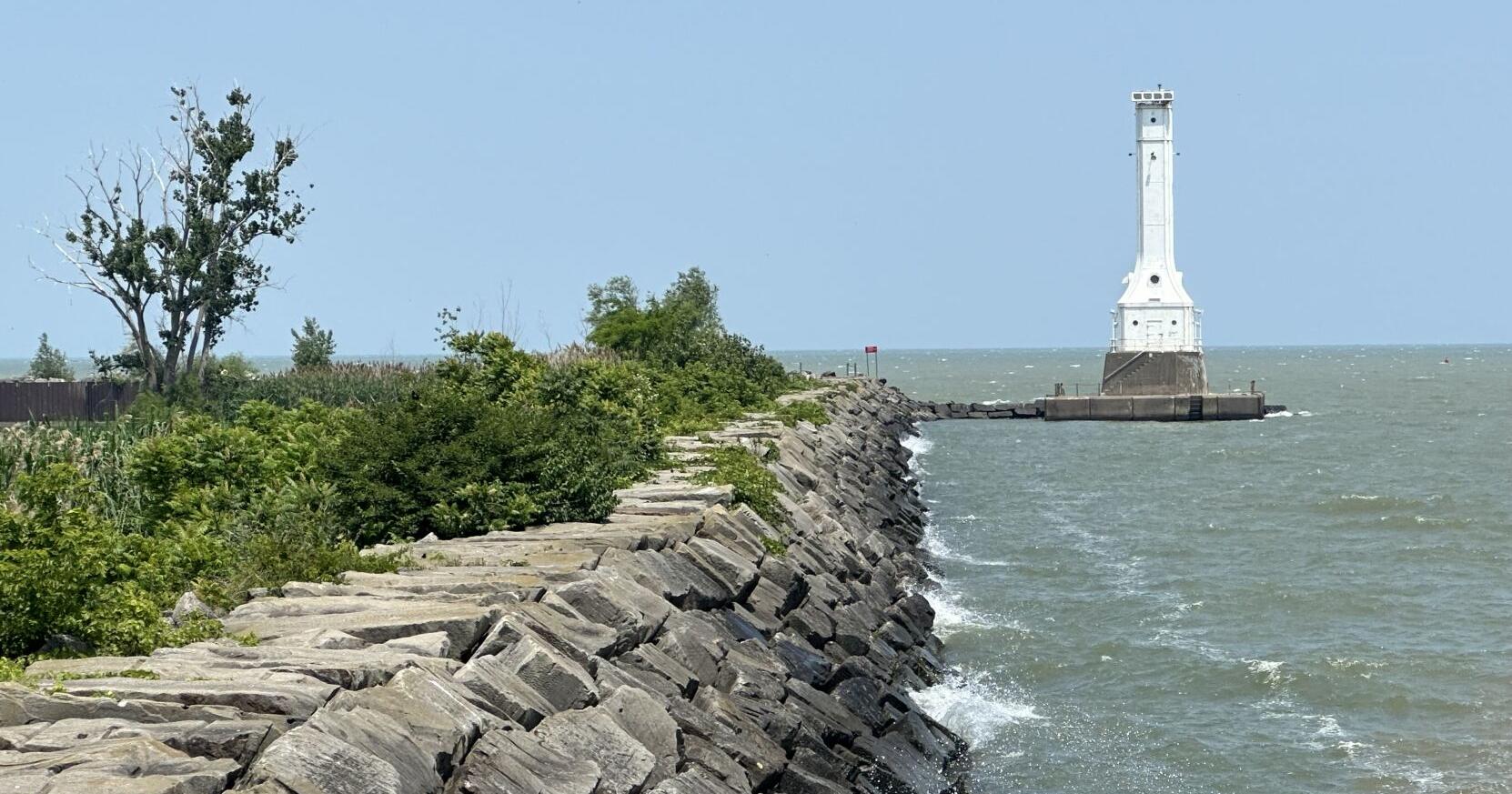 Lighthouses shine light on the world - Vimarsana News