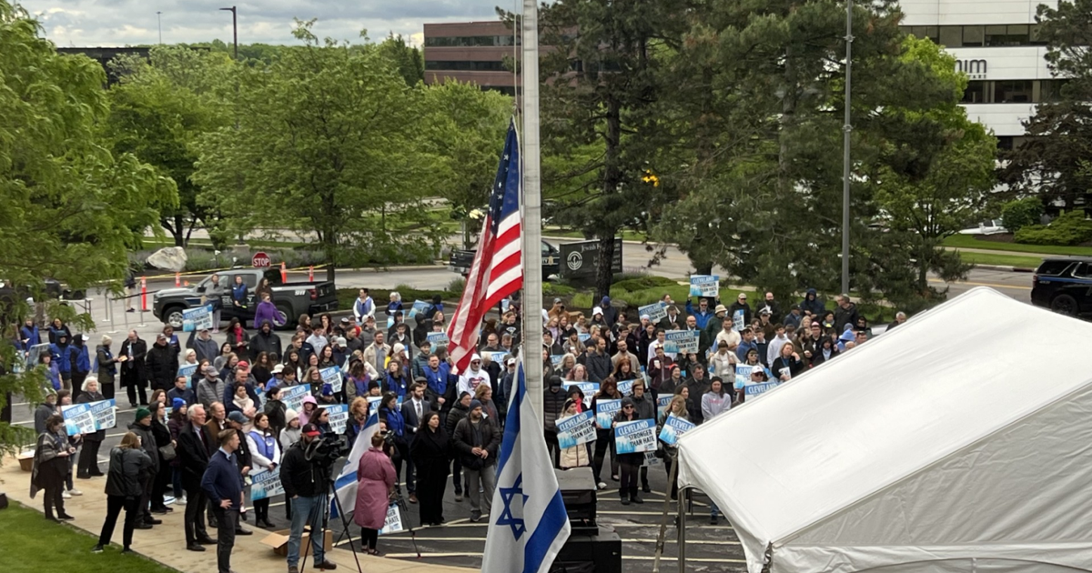 Dc Jewish Rally 300 rally at the Jewish Federation of Cleveland in wake of fatal DC ...