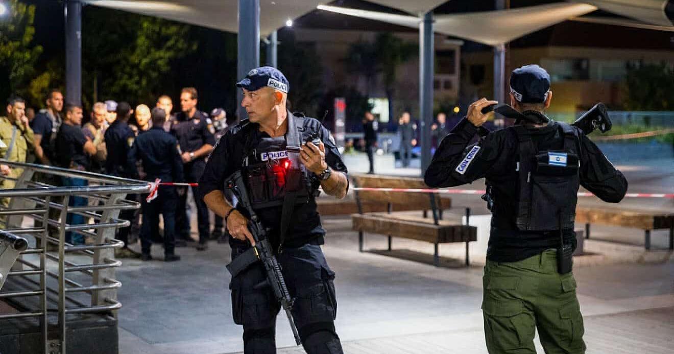 Israeli wounded in Gan Yavne terror stabbing dies - Vimarsana News