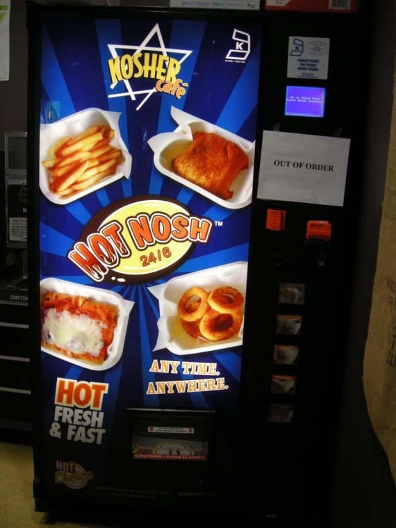 【JDI】Make Yourself Comfortable /Hot Nosh Hot Nosh 24/6' goes cold | Find this article in the CJN archive