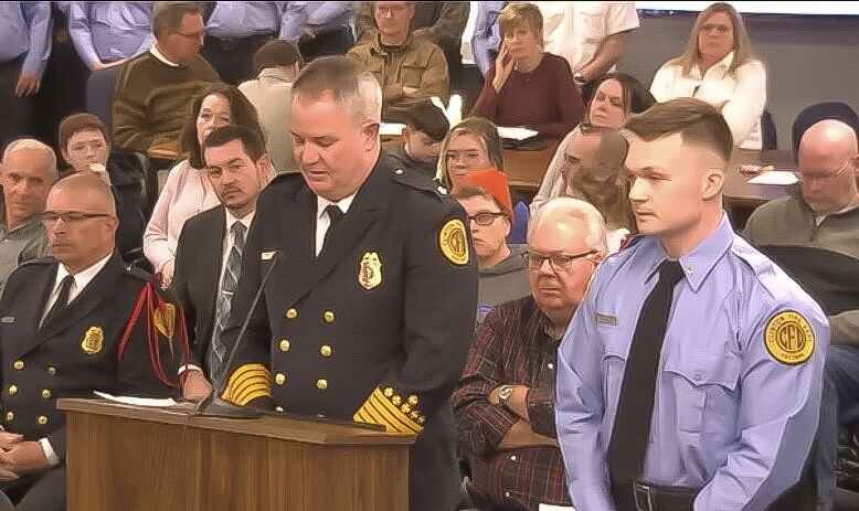 Moss sworn in as Clinton firefighter | News | clintonherald.com