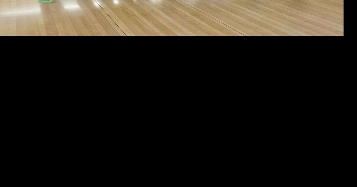 Camanche Girls Varsity Bowling team sweeps State Qualifiers to make