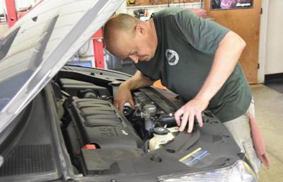 One Man Garage Serves Customers For 20 Years Local News Clintonherald Com Never miss another show from one man garage band. one man garage serves customers for 20