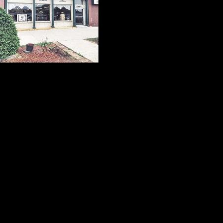 Investors open new event center in Clinton | Local News | clintonherald.com