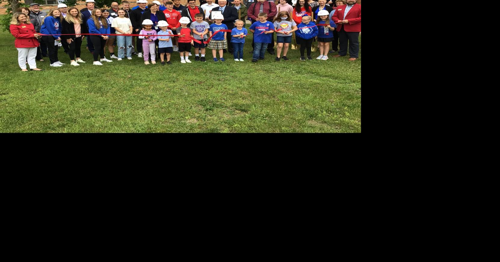 Camanche celebrates school renovations Local News