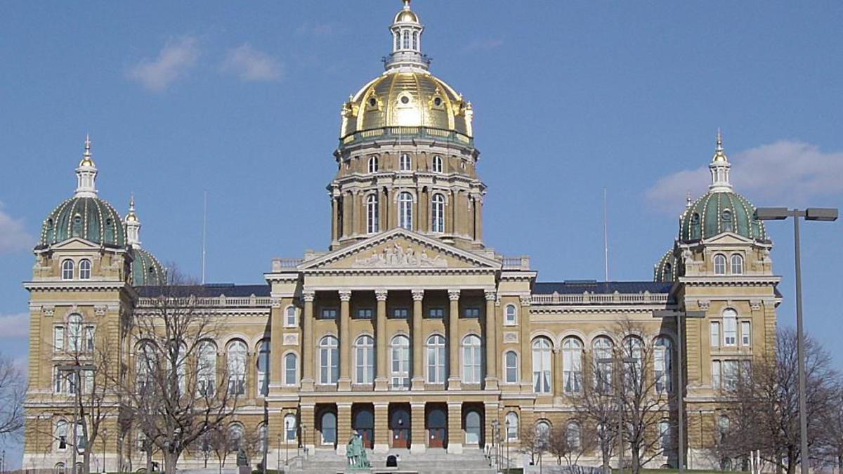Iowa Sees Sunday Surge Of Covid 19 Deaths Confirmed Cases Coronavirus Clintonherald Com