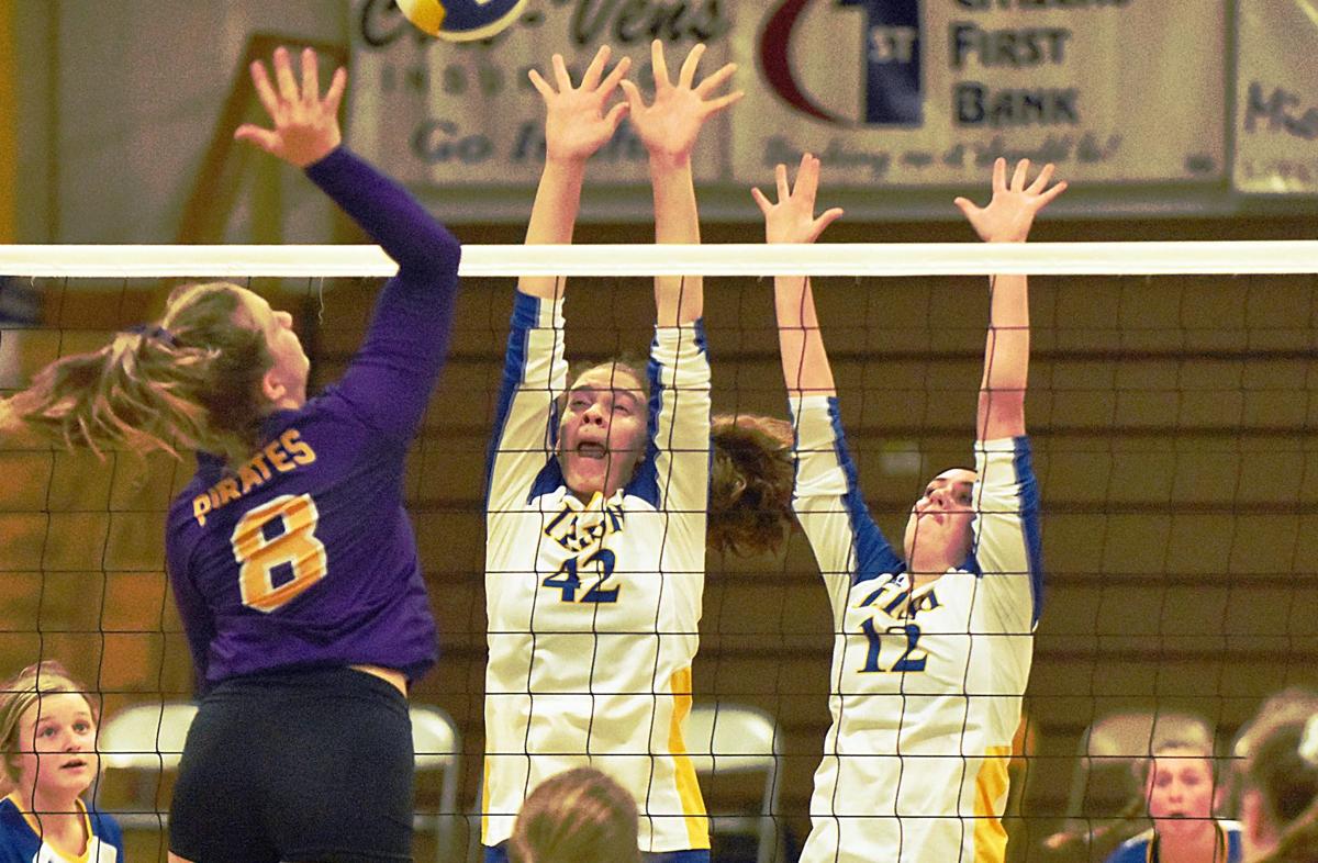 Irish Volleyball Fall In Four Set Battle Sports Clintonherald Com