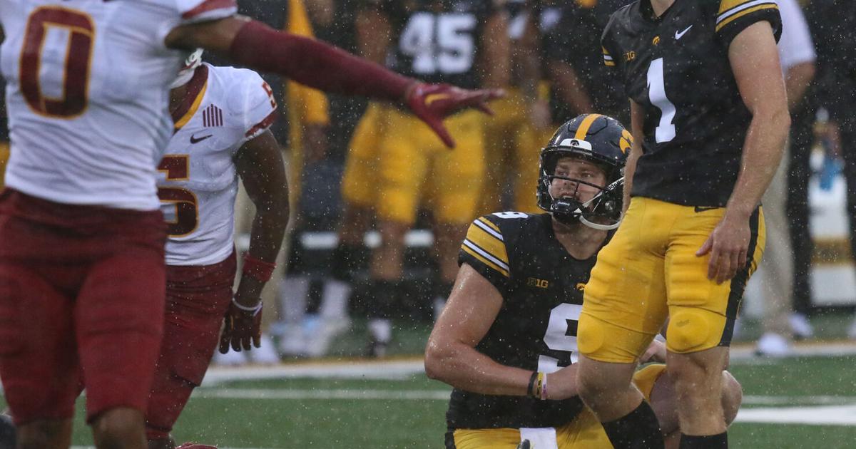 Cyclones win defensive battle, snap six game losing streak in Cy-Hawk ...