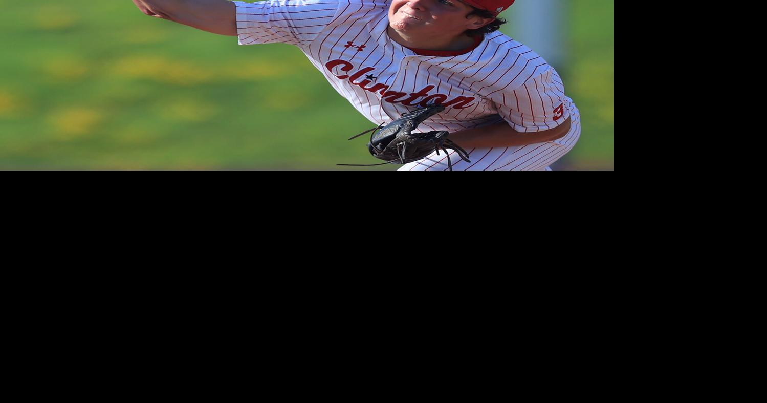 Clinton baseball falls at Field of Dreams, then defeats Iowa City West