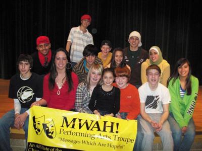 Mwah troupe