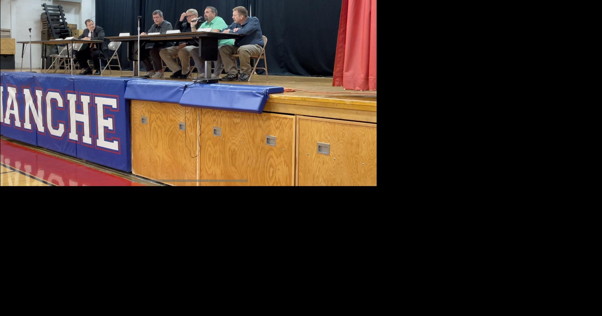 Camanche council candidates discuss sewer, roundabout Local News