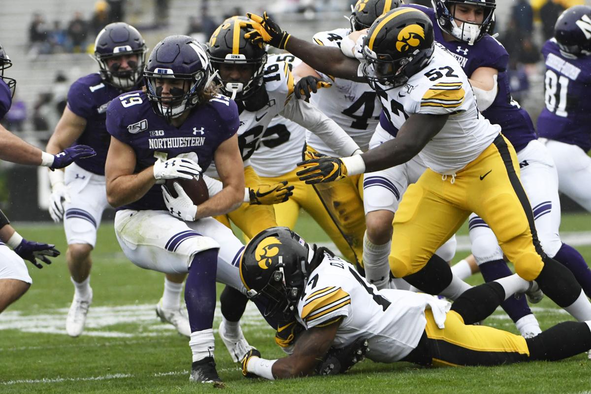 Big Ten Bruiser 18 Iowa Preps For Visit To 16 Wisconsin Sports