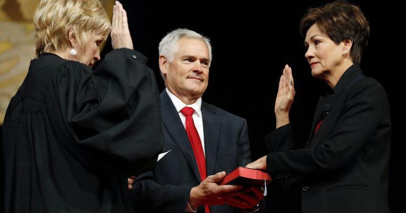 Kim Reynolds takes oath as governor, hosts inaugural events | Local ...