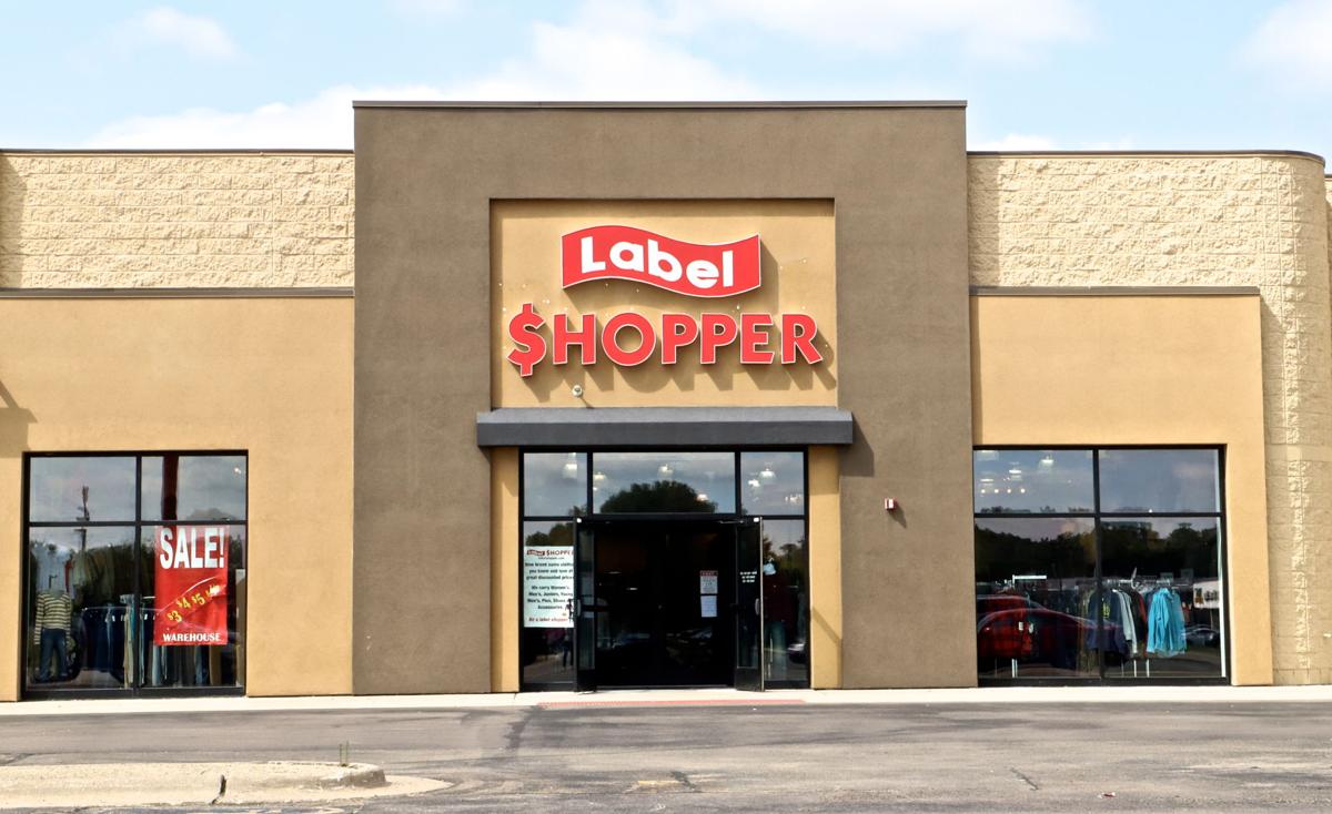 Label Shopper Opens First Iowa Store In Clinton Gallery