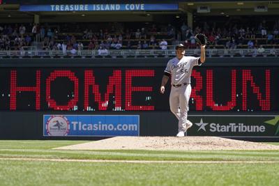 White Sox Injury Updates: Lopez to IL, Robert to Begin Rehab