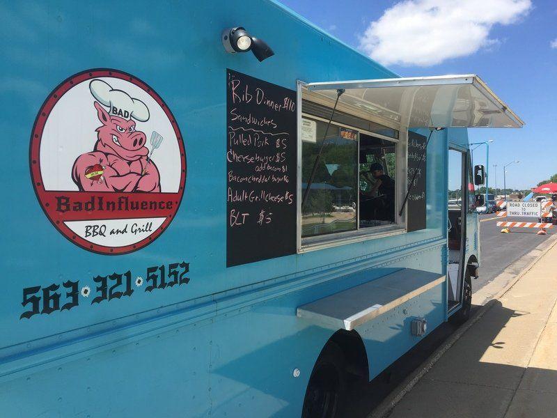 Food Trucks Tap Into Riverfront S Traffic News Clintonherald Com