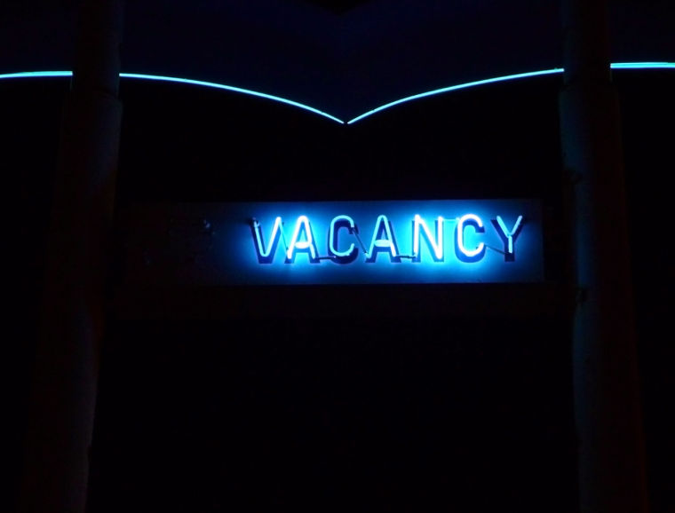 vacancy-sign.jpg