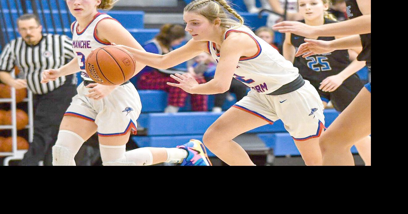 Camanche splits varsity conference games Tuesday night at home High