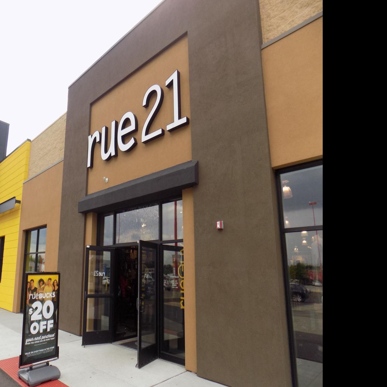 Clothing Store Makes Mark At Marketplace News Clintonherald Com