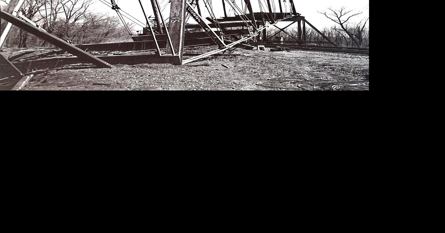THE HERALD WAS THERE: Demolition of the Clinton and Illinois bridge ...