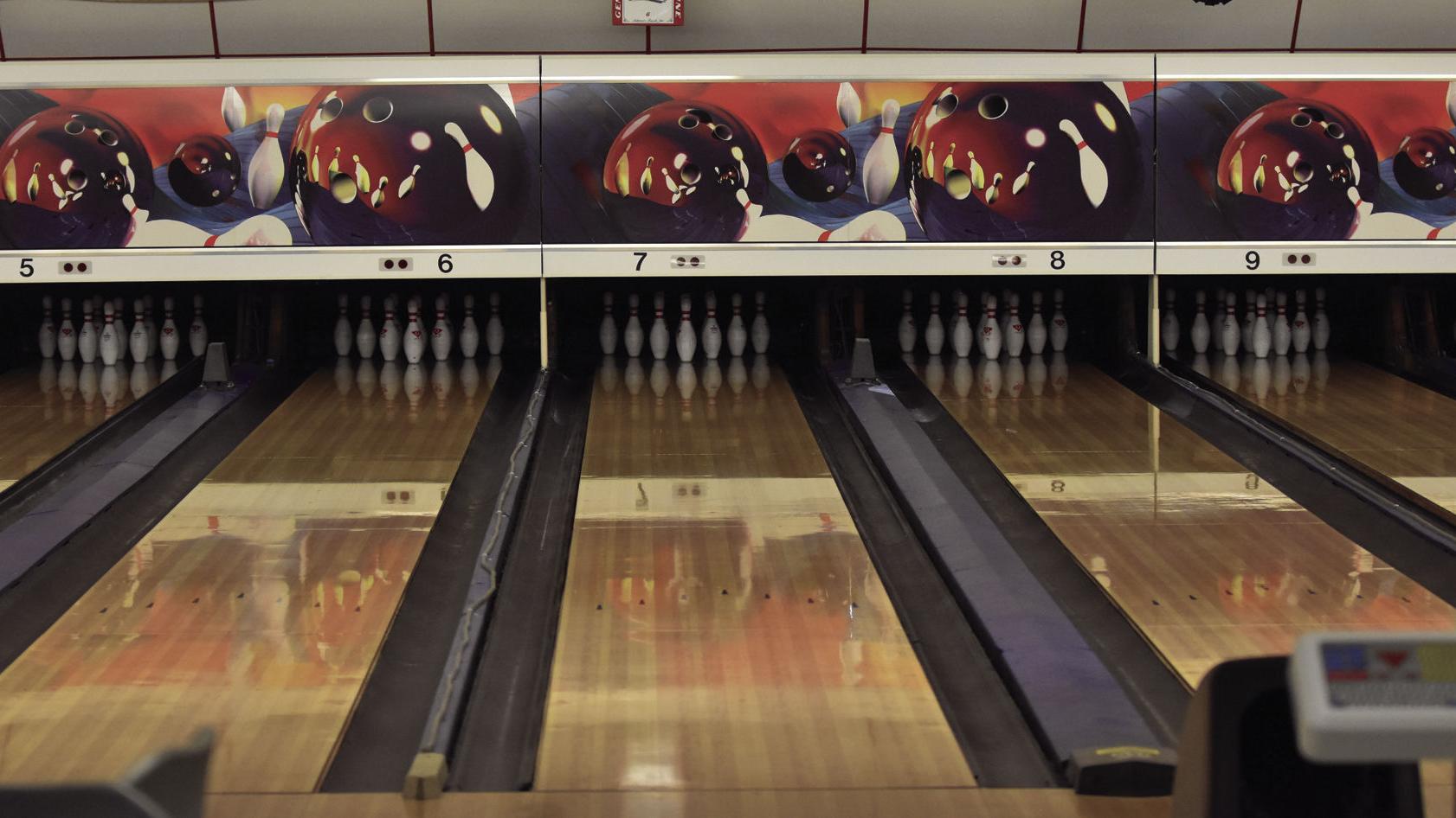 Imperial Lanes Stays In The Family Sports Clintonherald Com