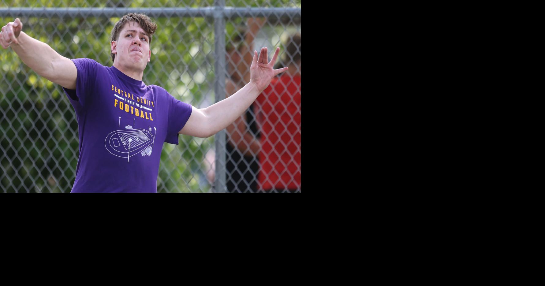 Central DeWitt boys win Storm Relays