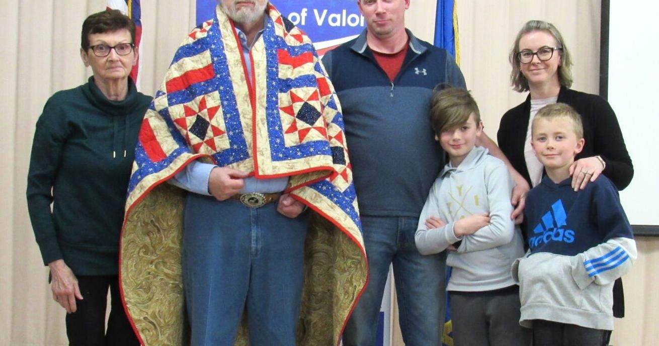 Morrison American Legion member receives Quilt of Valor - Vimarsana News