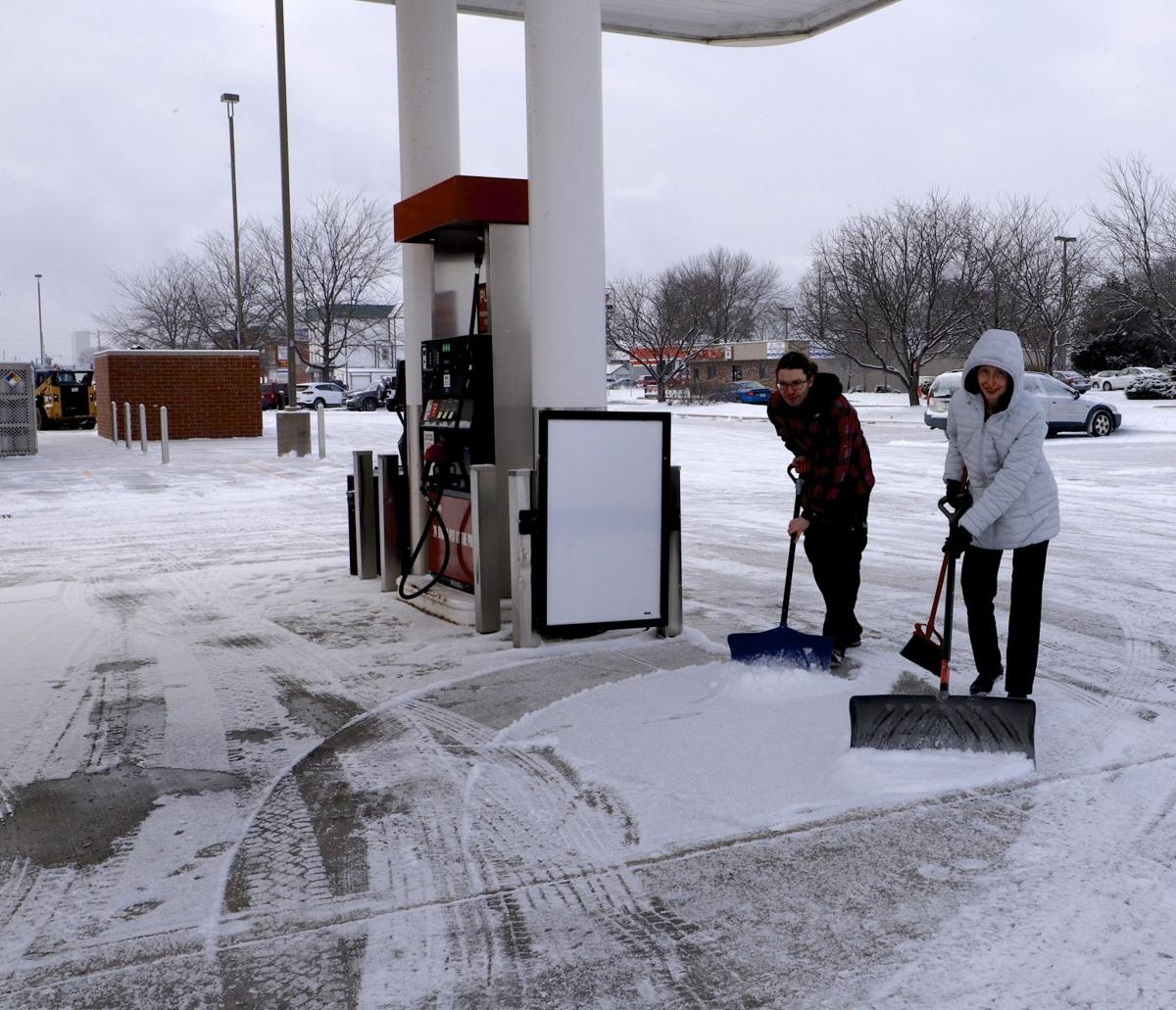 Clinton Police See Multiple Accidents Due To Snow Local