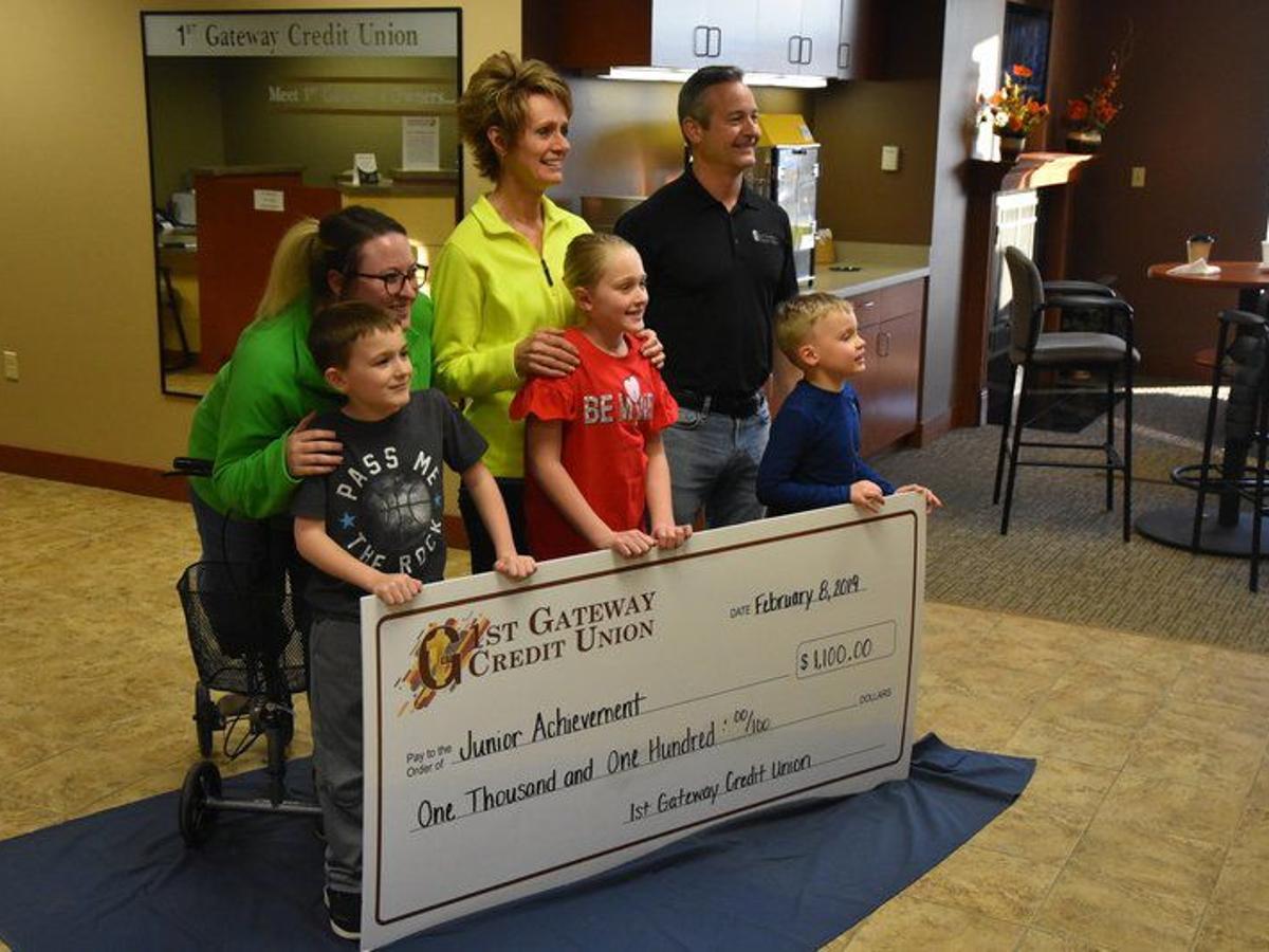 Credit Union Employees Get Messy For Money Local News Clintonherald Com