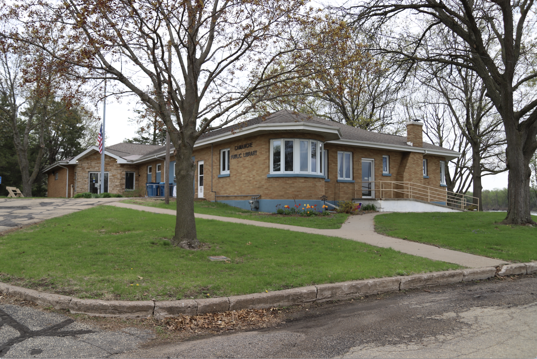 Camanche library to seek city funding for repairs | Local News ...