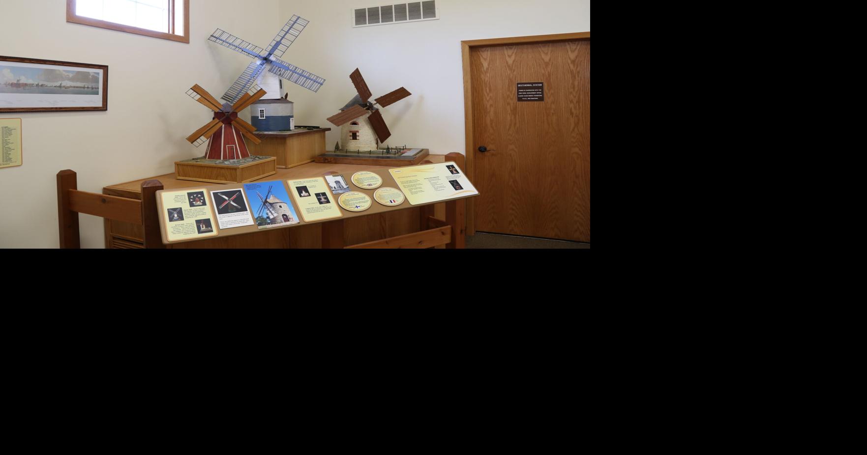 Fulton windmill gets wild Wednesday | Local News | clintonherald.com