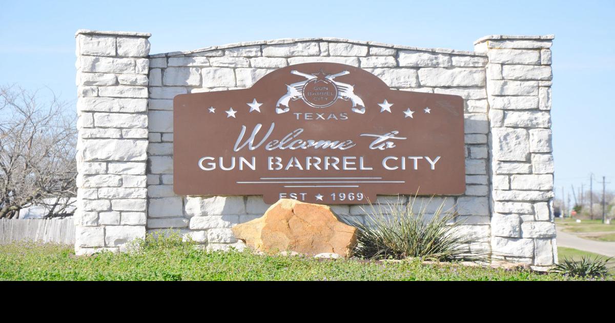 In Gun Barrel City Most Everyone Carries Featured Stories Cnhi Com