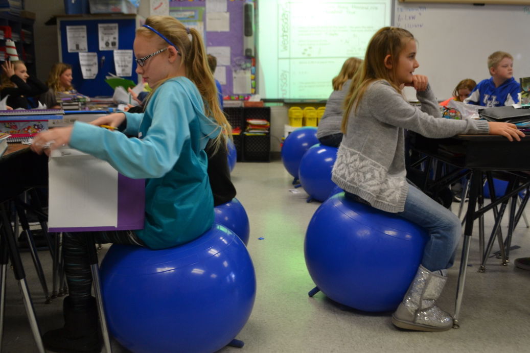 Ky. teacher replaces traditional chairs, brings bouncy seats to