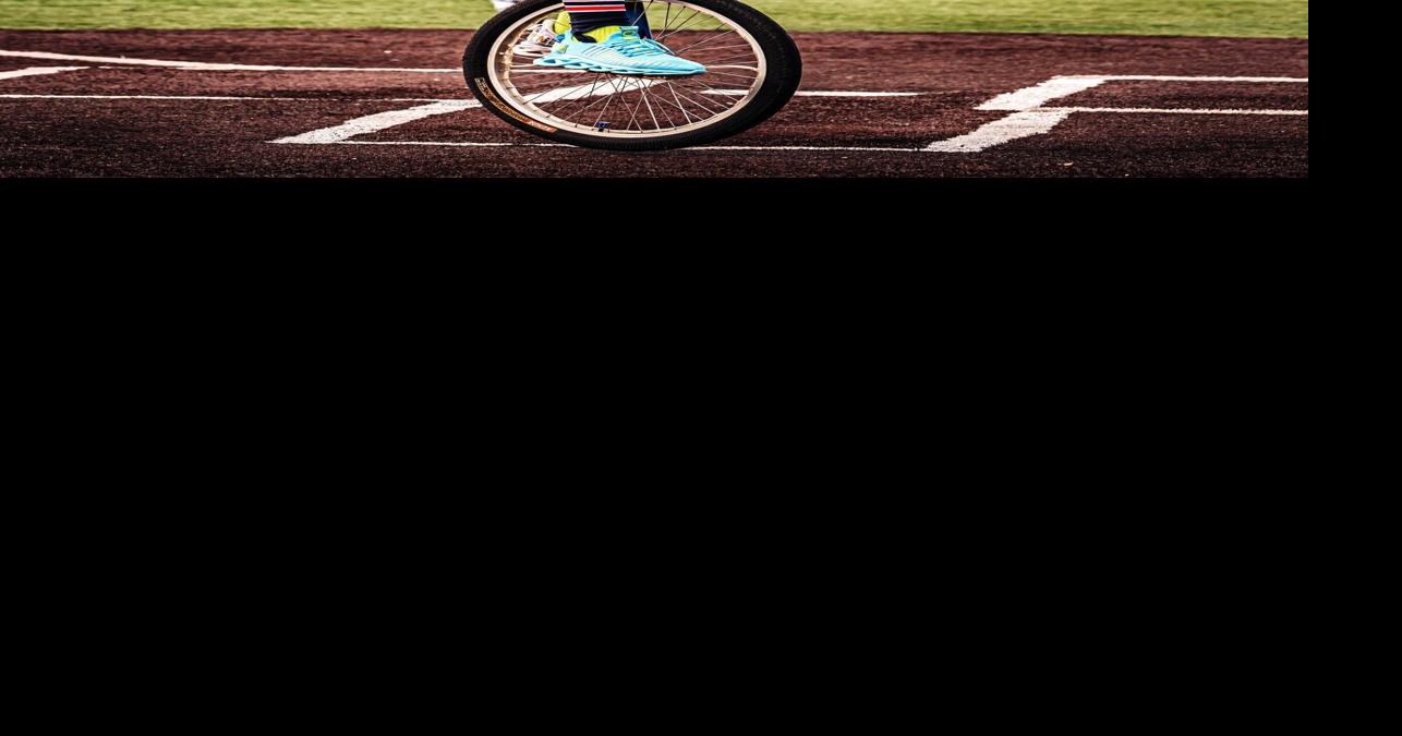 BASEBALL: Chicago Snowballs roll into Stadium tonight