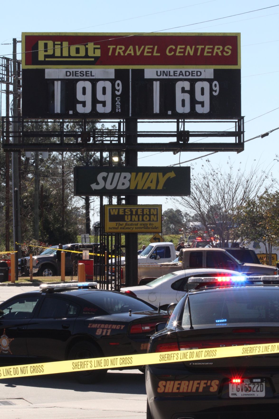 Robbery suspect shot by authorities at Valdosta truck stop News