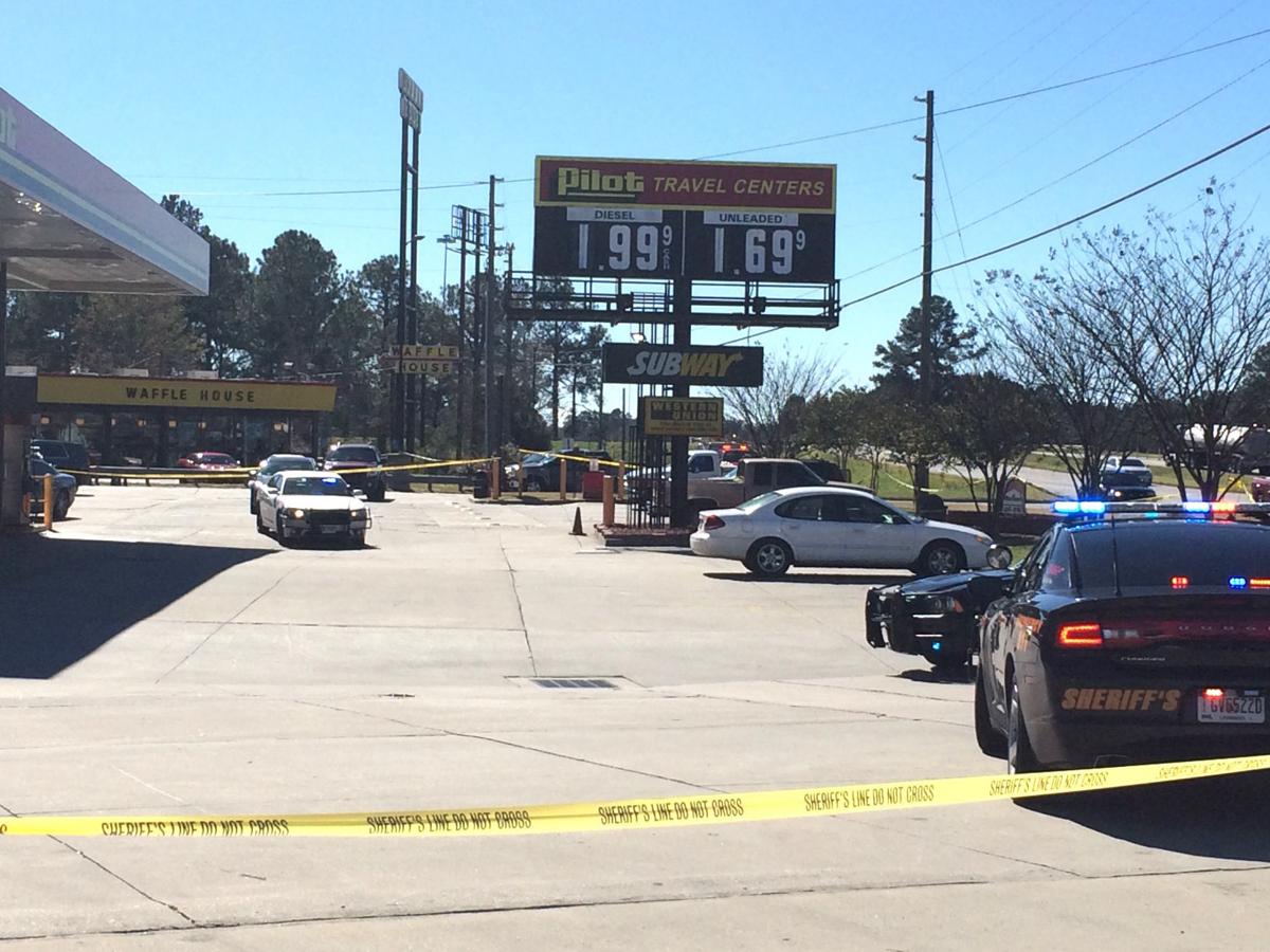 Robbery suspect shot by authorities at Valdosta truck stop News