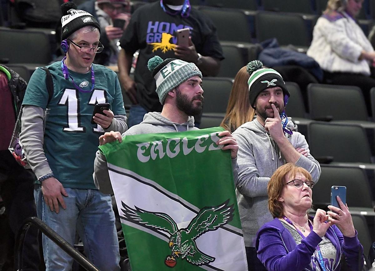 Eagles' fans sticking up for their own in Viking territory CNHI