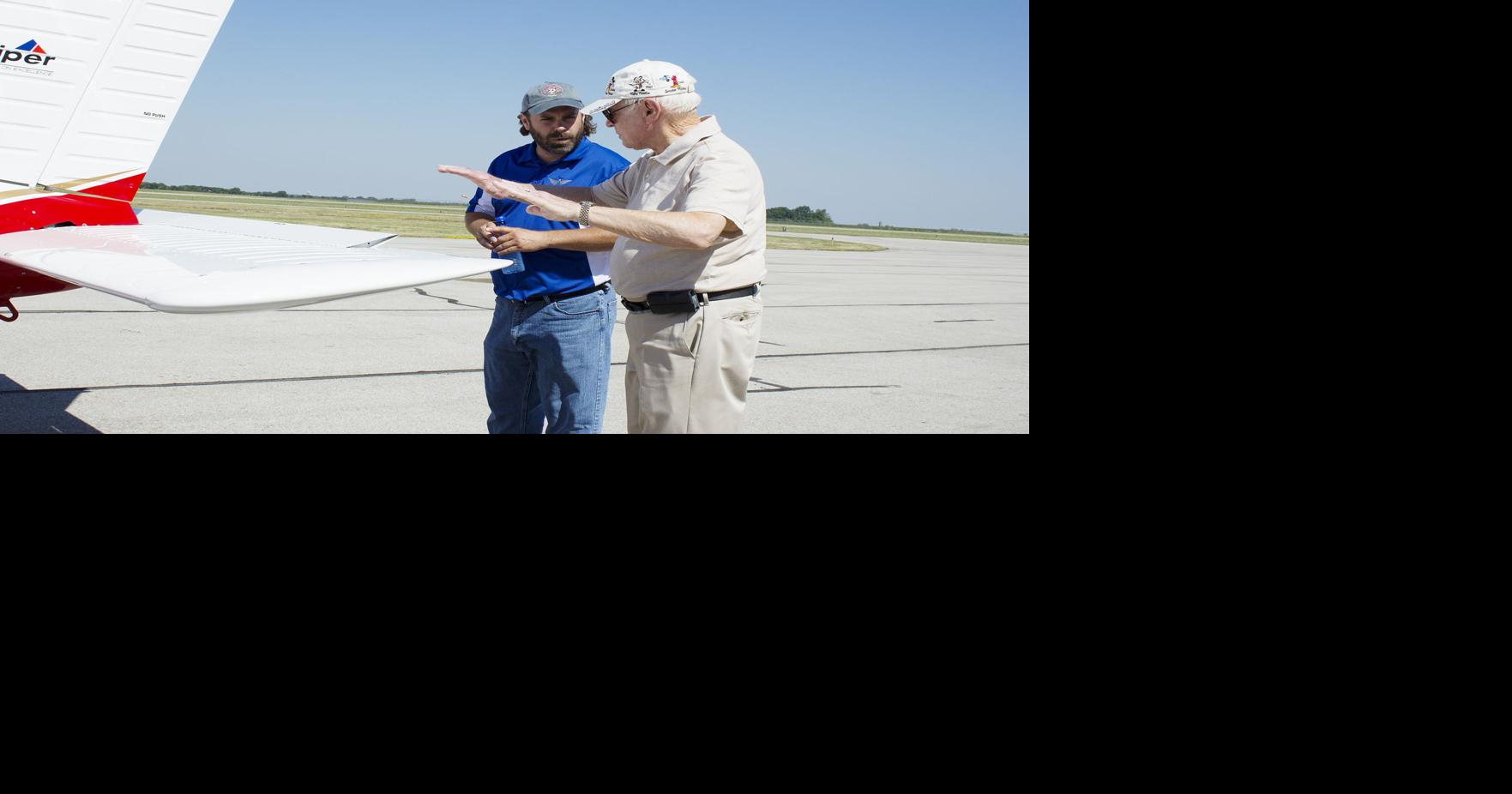 At 87, Iowa man fulfills dream, becomes pilot for a day | News ...