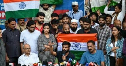 India closes down New Delhi park ahead of 'cockroach' movement rally