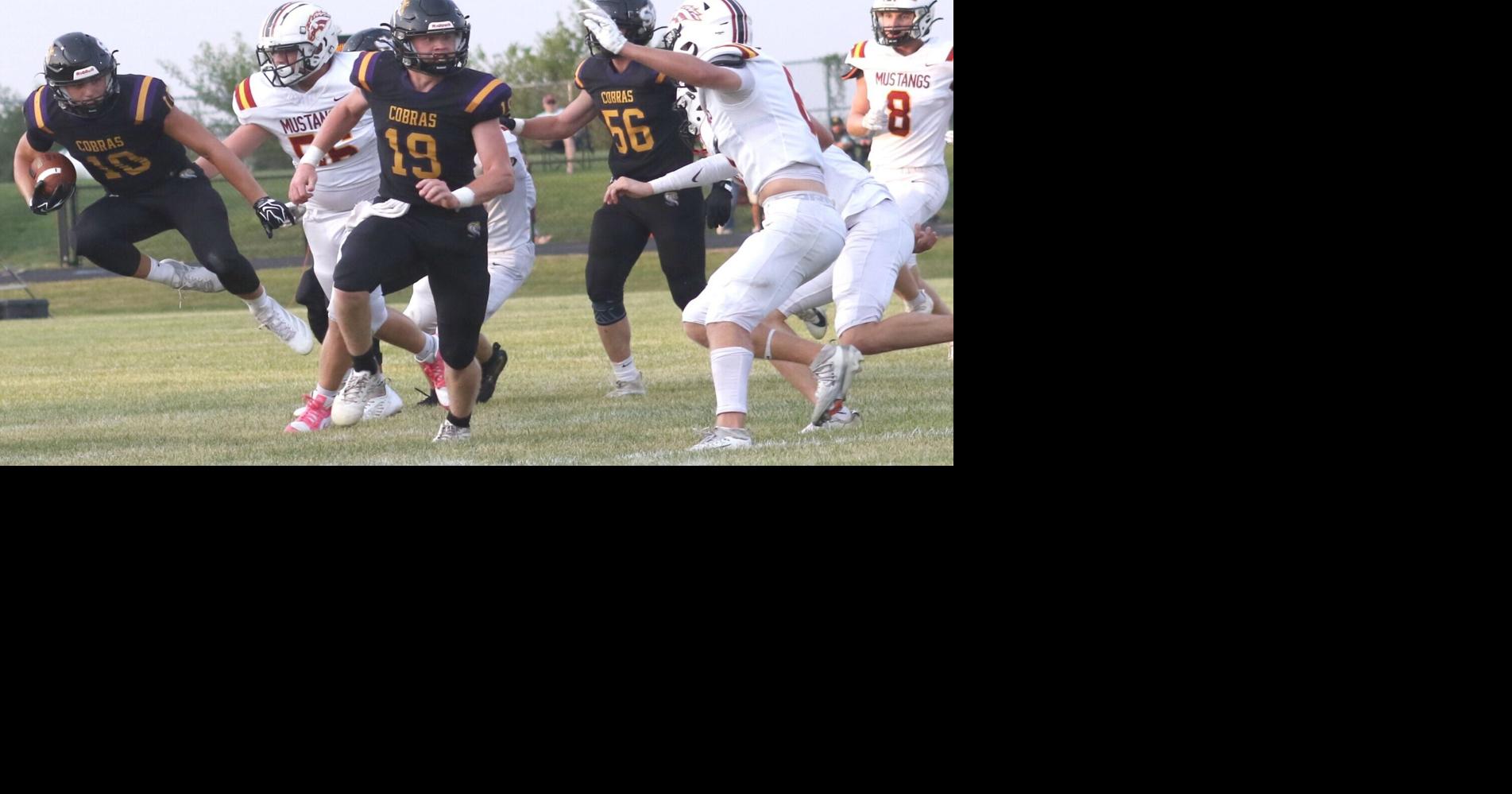 Prep football: Cobras strike first against PCM